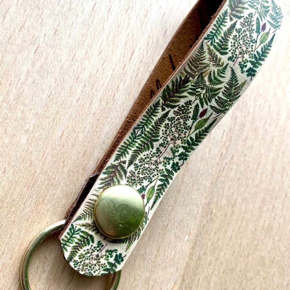 BNIB Vintage Fern Leather Key Fob Lanyard